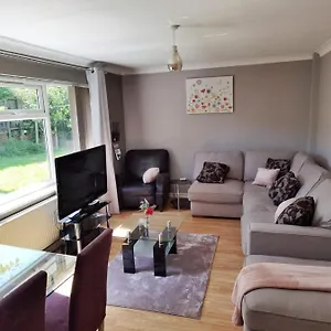 Fourth Avenue, Lovely Bungalow Available For Guests And Contractors Parking Wifi Nottingham